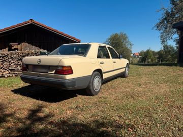 صورة 6 لـ 1989 Mercedes-BENZ 300