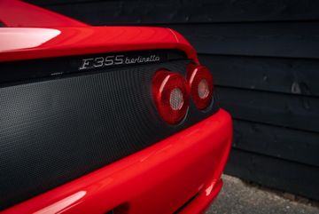 صورة مصغرة 44 لـ 1997 Ferrari F355