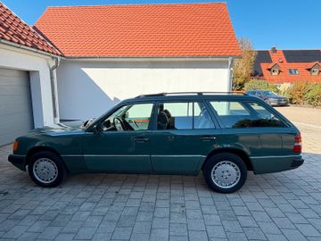 صورة 2 لـ 1990 Mercedes-BENZ 300