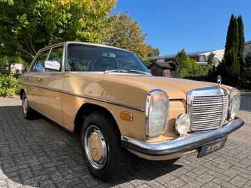 صورة 3 لـ 1976 Mercedes-BENZ 300