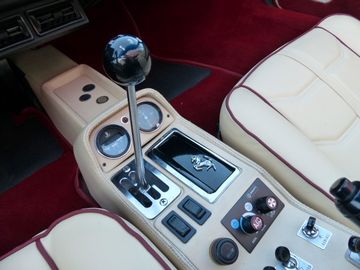 1982 Ferrari 308 缩略图 3