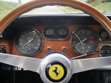 1967 Ferrari 330 — миниатюра 19