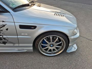 2000 BMW 330 照片 9