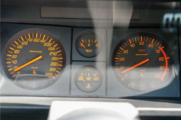 1990 Ferrari TESTAROSSA — миниатюра 11