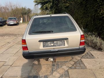 صورة مصغرة 12 لـ 1988 Mercedes-BENZ 300