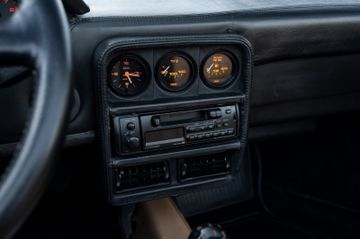 1988 Ferrari 328 — миниатюра 32